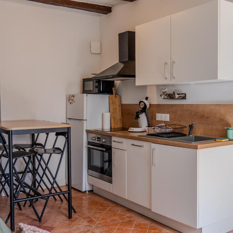 Appartement de charme - Cœur de la Doutre - Angers - 4 à 6 personnes - Two-Bedroom Apartment - 9