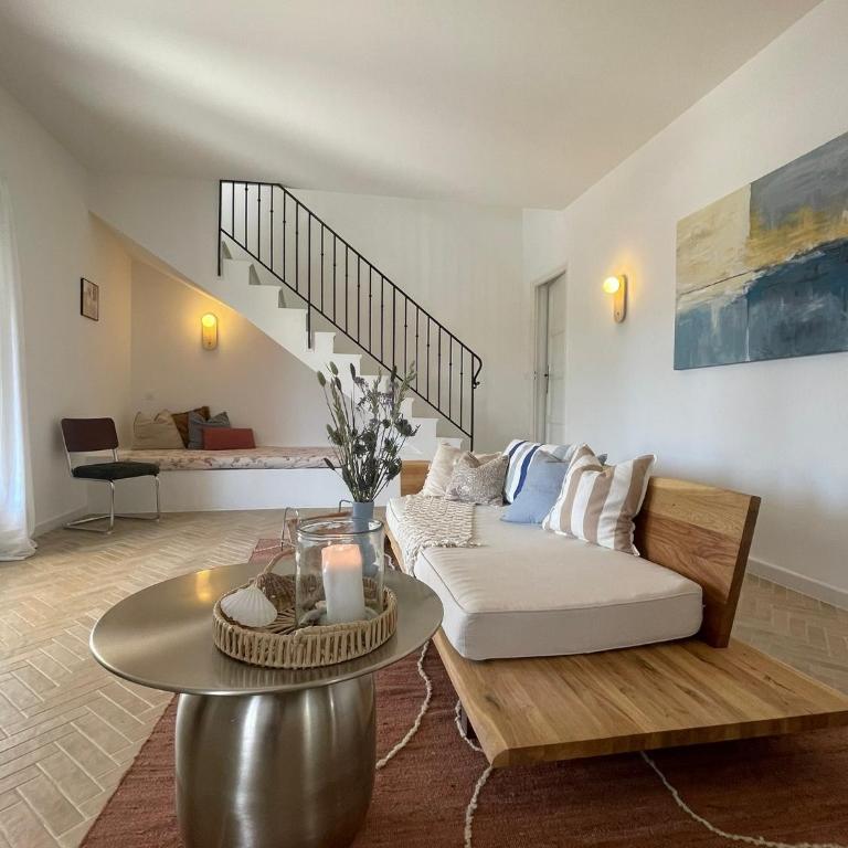 4 Bedrooms Villa Pool near sea - Villa - Vue sur Jardin - 40