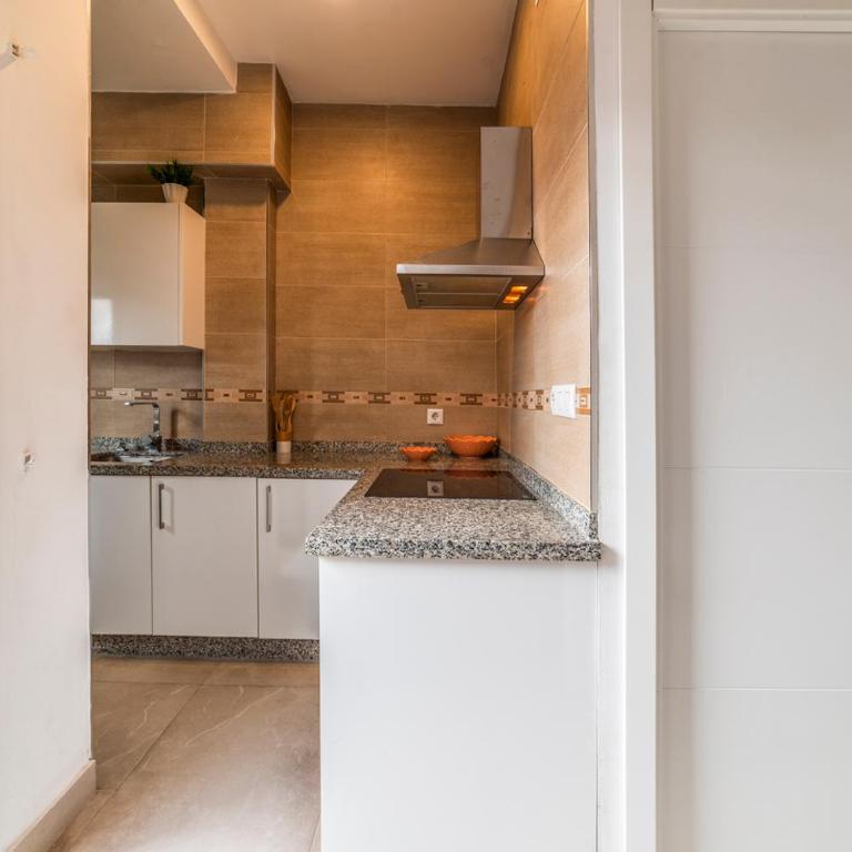 Home2Book Seville House with Private Rooftop - Casa de 2 dormitorios - 12