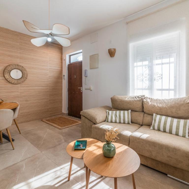 Home2Book Seville House with Private Rooftop - Casa de 2 dormitorios - 7