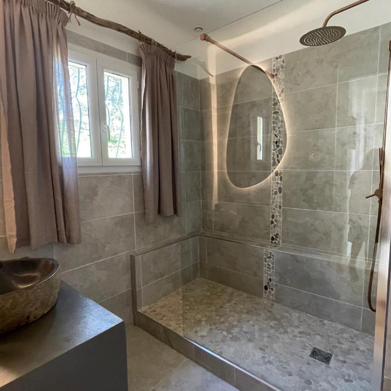 4 Bedrooms Villa Pool near sea - Villa - Vue sur Jardin - 42