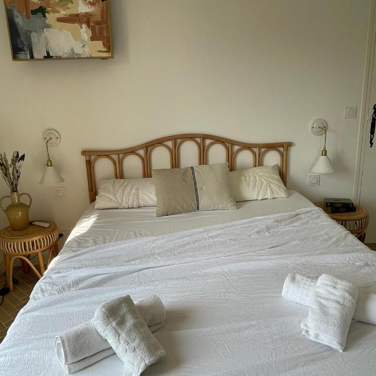 4 Bedrooms Villa Pool near sea - Villa - Vue sur Jardin - 44