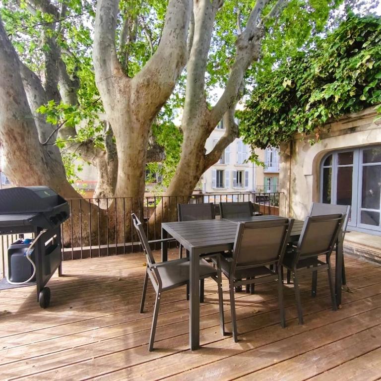Le Mistral, appartement climatisé intramuros avec terrasse , proche palais des papes et pont d'Avignon - Appartement 2 Chambres - 21