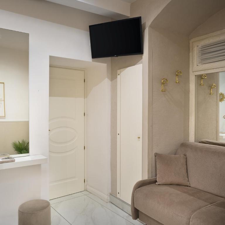 Luxury 4 Suites with Private Bathrooms-Toledo - Apartment - 6