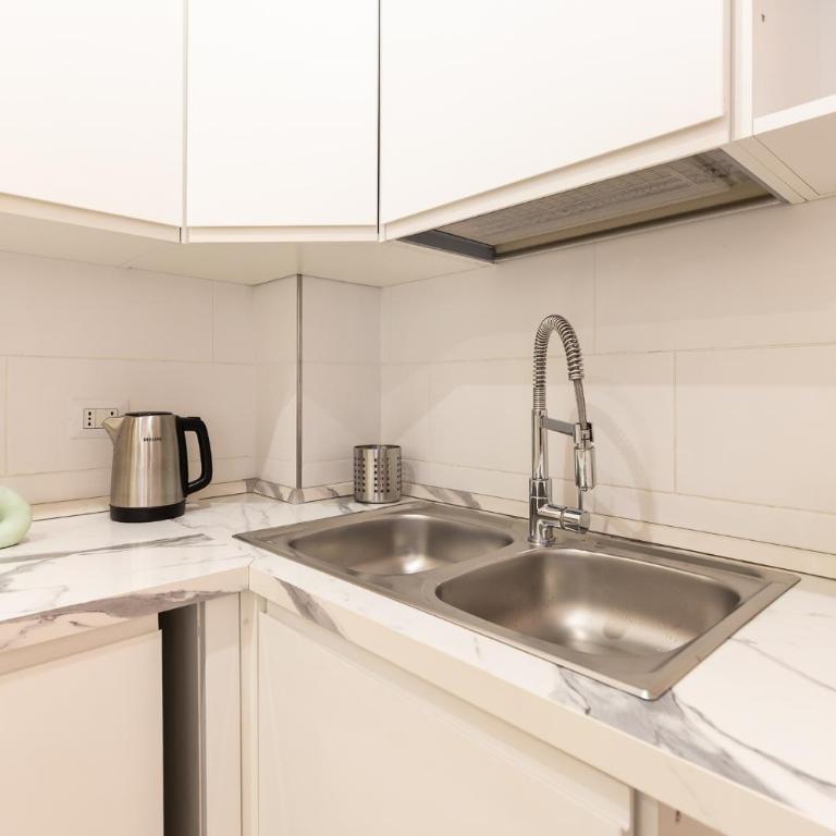 Valtorta Living - Elegant 3BR Apartment MM Turro - Three-Bedroom Apartment - 35
