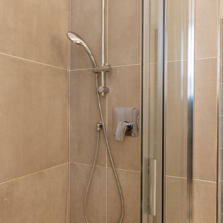 Valtorta Living - Elegant 3BR Apartment MM Turro - Three-Bedroom Apartment - 52