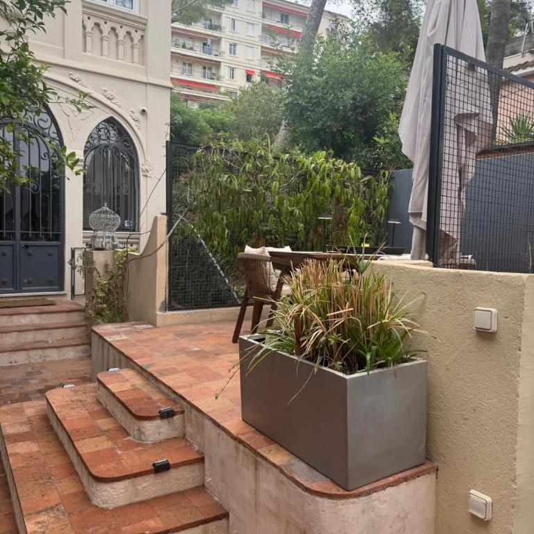 Historic Rooftop Villa Sea Views and LargeTerrace - Villa - 12