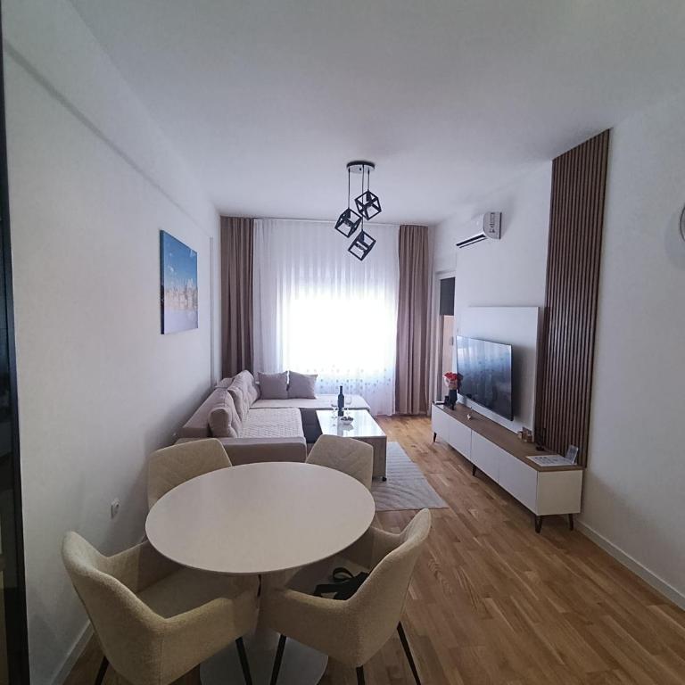 Golden Hour Trebinje City Center - Apartment mit 1 Schlafzimmer - 13