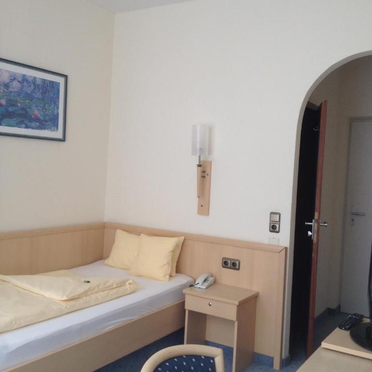 Hotel Vier Jahreszeiten - Einzelzimmer - 1