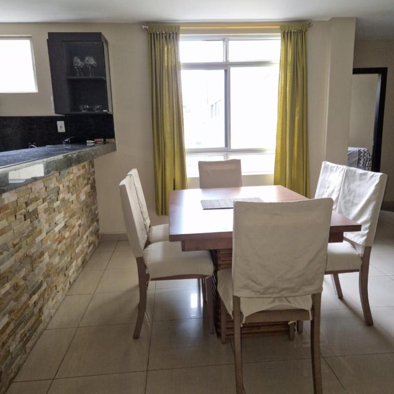 Beautiful Apartment Near Airport - Apartamento de 2 dormitorios - 11