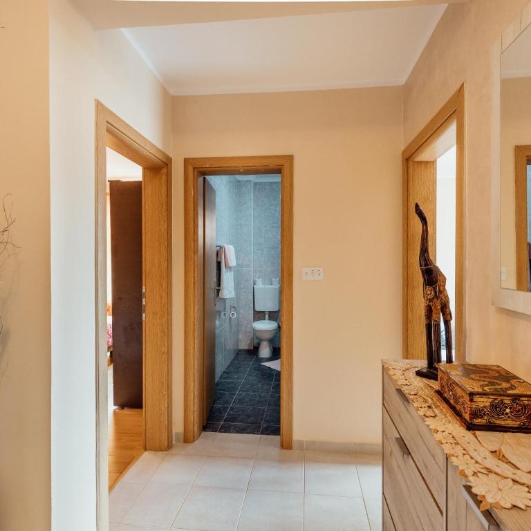 Apartments Kosta - Two-Bedroom Apartment with Balcony and Sea View - 22