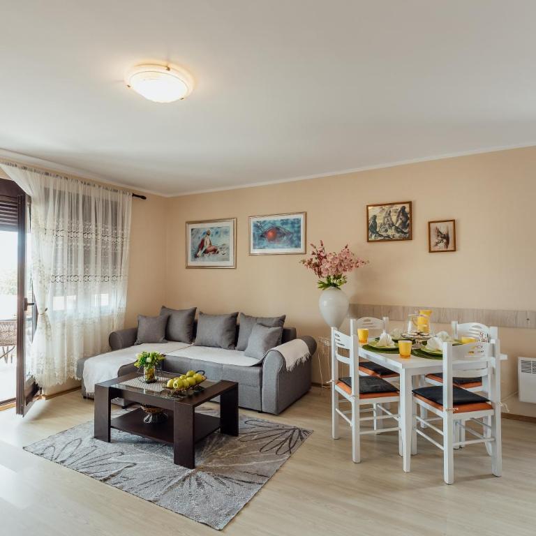 Apartments Kosta - Two-Bedroom Apartment with Balcony and Sea View - 27