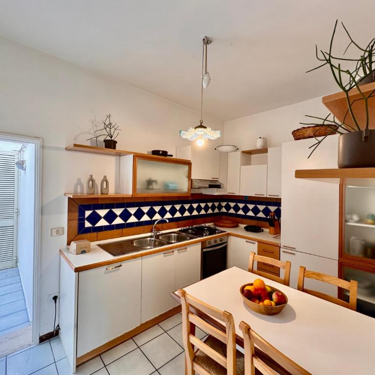 Casa Marea - Authentic Holiday Home Near the Beach in Santa Caterina - Marea Stays Collection - Two-Bedroom House - 16