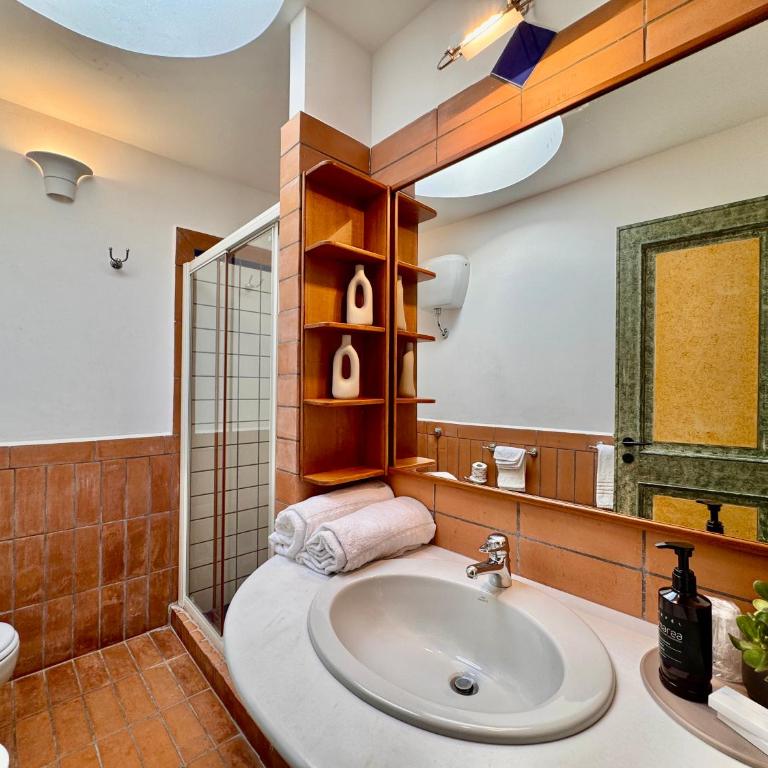 Casa Marea - Authentic Holiday Home Near the Beach in Santa Caterina - Marea Stays Collection - Two-Bedroom House - 25