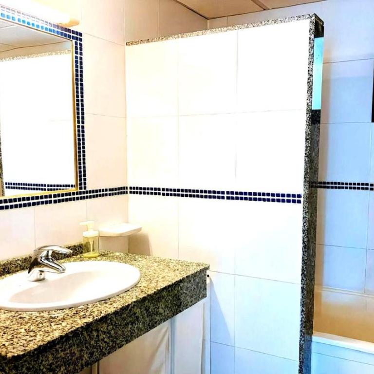 Apartment Florencia with Pool Wifi in Puerto del Carmen, Lanzarote - Appartement - 11