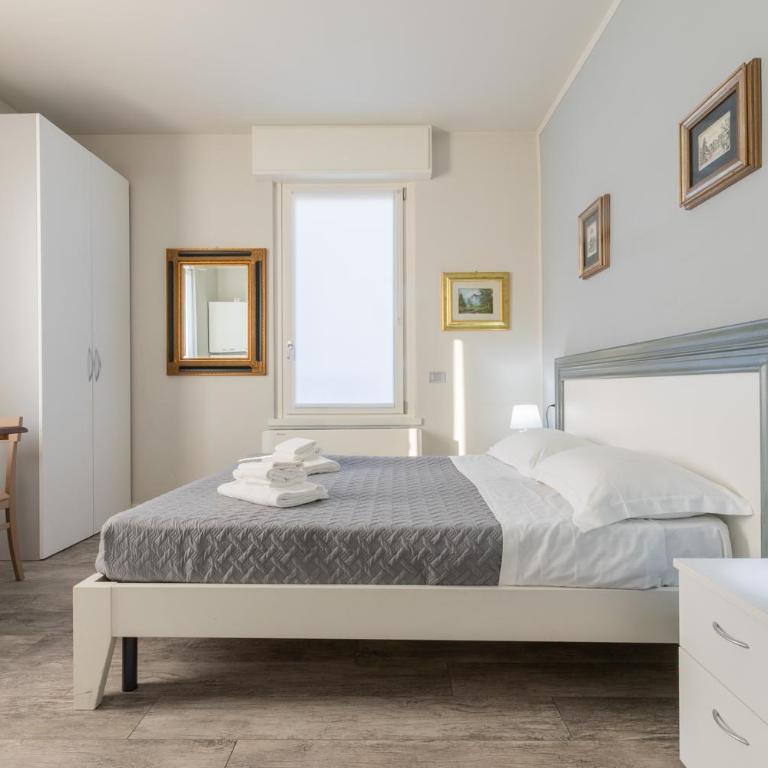 Villa Prince Garda with Garden&Pool - Lake Garda - Monolocale Superior - 8