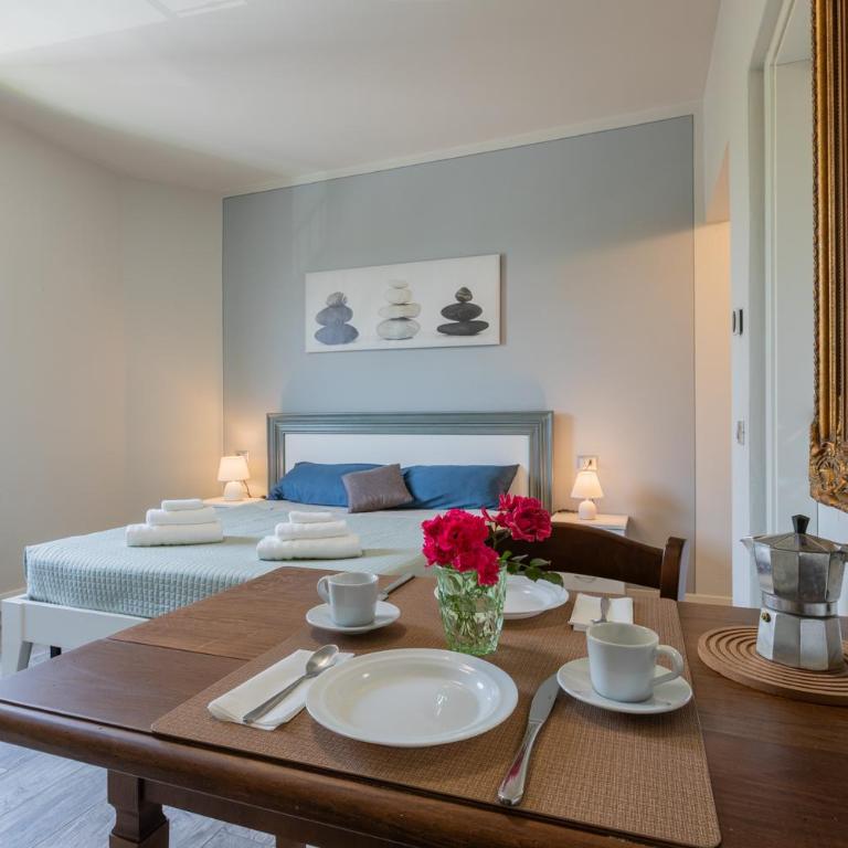 Villa Prince Garda with Garden&Pool - Lake Garda - Monolocale King - 9