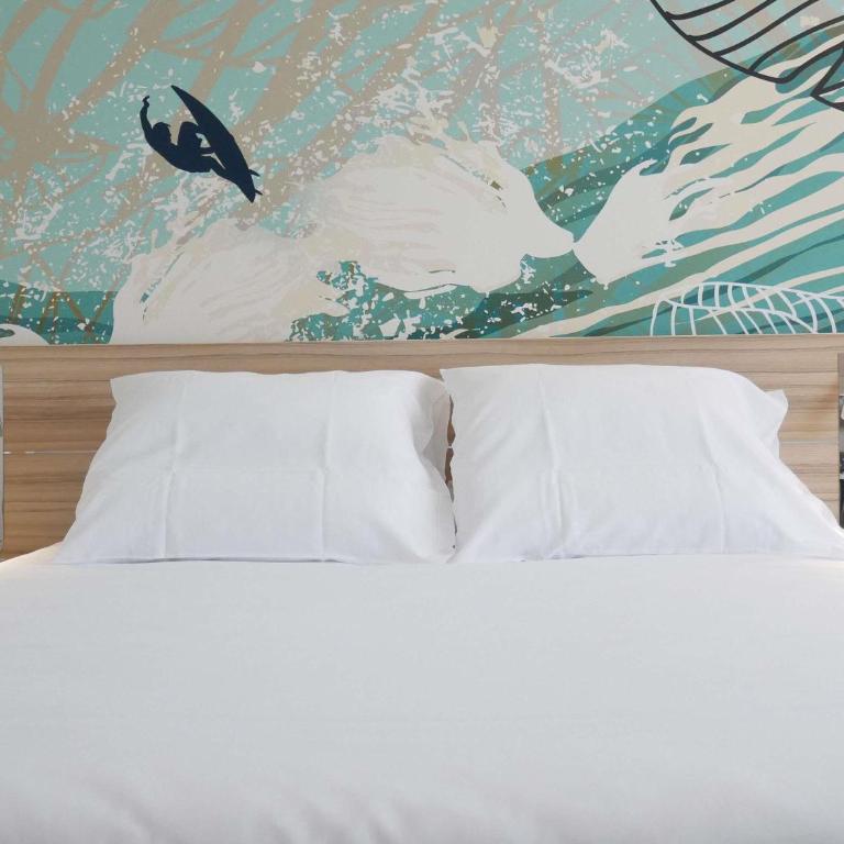 Novotel Narbonne Sud A9/A61 - Chambre Supérieure avec 1 Lit Double et Canapé - 1