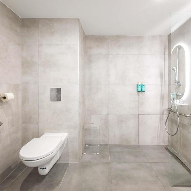Novotel Grenoble Nord Voreppe - Chambre Double Deluxe accessible aux personnes à mobilité réduite - 4