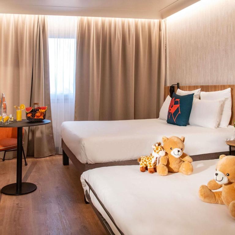 Novotel Nice Arenas Aeroport - Superior Queen Room with Sofa - 4