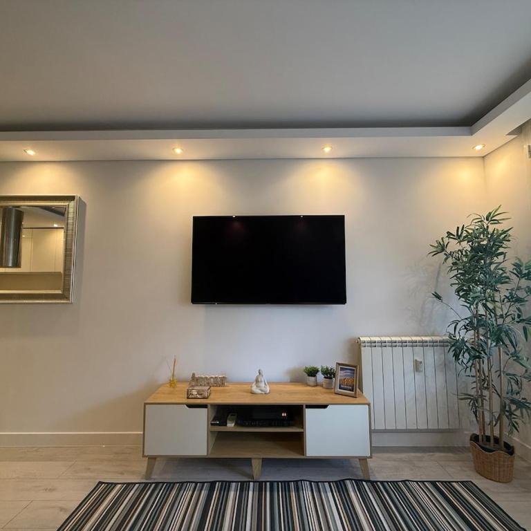 Modern Apartment with Private Parking - Appartement 2 Chambres - 1