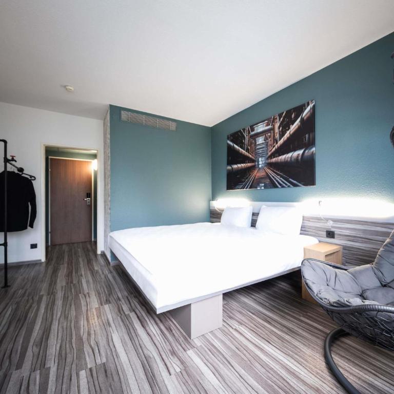 Ibis Styles Linz - Standard Zimmer mit Kingsize-Bett - 3