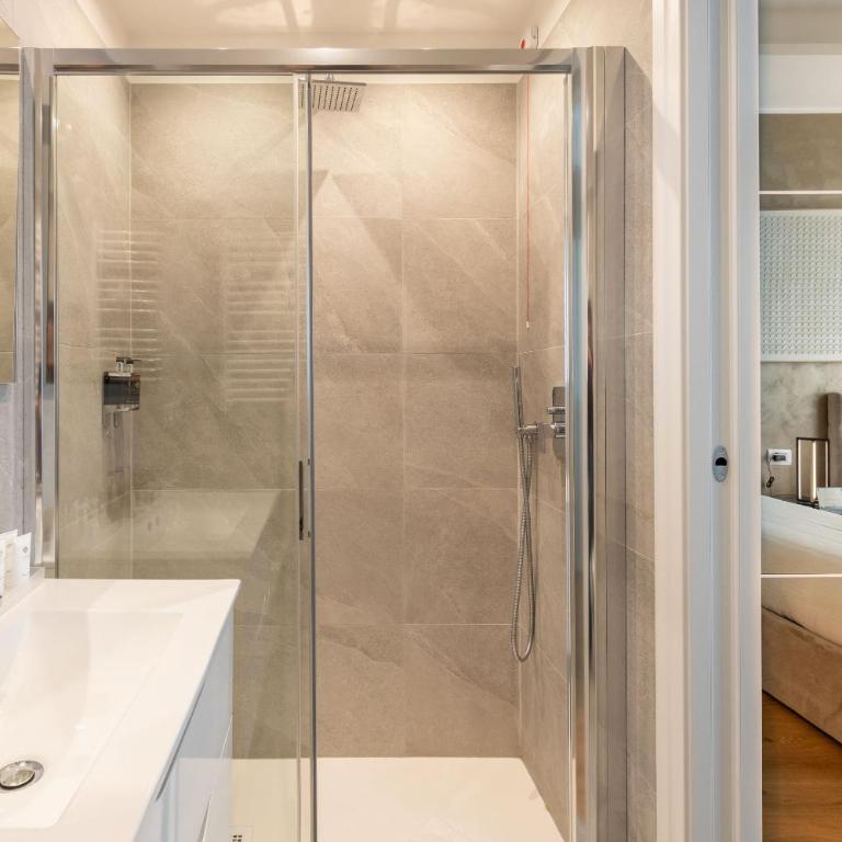 Heart Milan Apartments Duomo Gallery - Two-Bedroom Family Apartment - Galleria del Corso 4 - 21