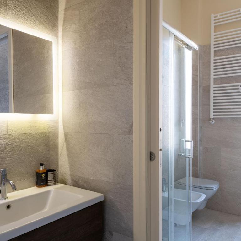 Heart Milan Apartments Duomo Gallery - Two-Bedroom Superior Apartment - Galleria del Corso 4 - 3