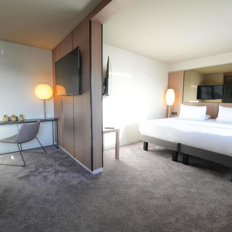 Pullman Bordeaux Lac - Suite Lit King-Size Junior avec Salon - 9