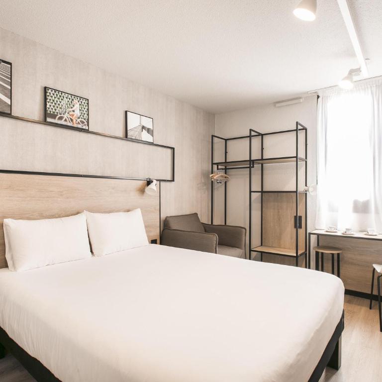 ibis Avignon Sud - Chambre Standard avec Un Lit Double & Un Canapé-Lit - 1