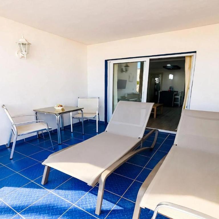 Apartment Bellissima with pool and Wi-Fi, 200m from the sea in Puerto del Carmen - Apartment - 20