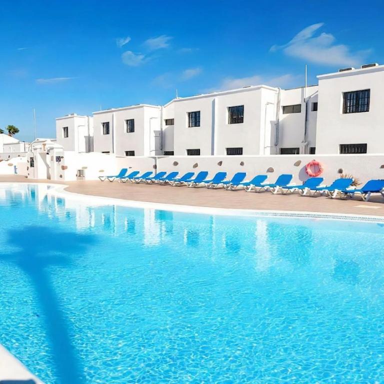 Apartment Bellissima with pool and Wi-Fi, 200m from the sea in Puerto del Carmen - Apartment - 28