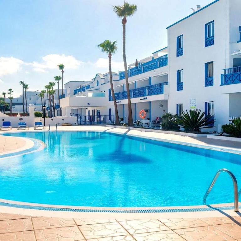 Apartment Bellissima with pool and Wi-Fi, 200m from the sea in Puerto del Carmen - Apartment - 24