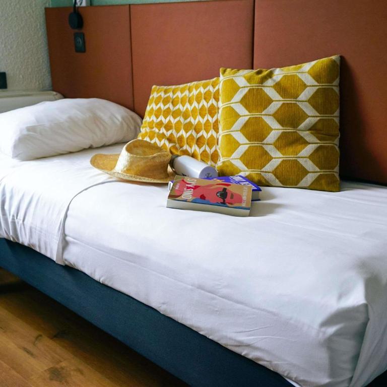 ibis Bordeaux Centre Meriadeck - Chambre Supérieure avec 1 Lit Double et 1 Lit Simple - 1
