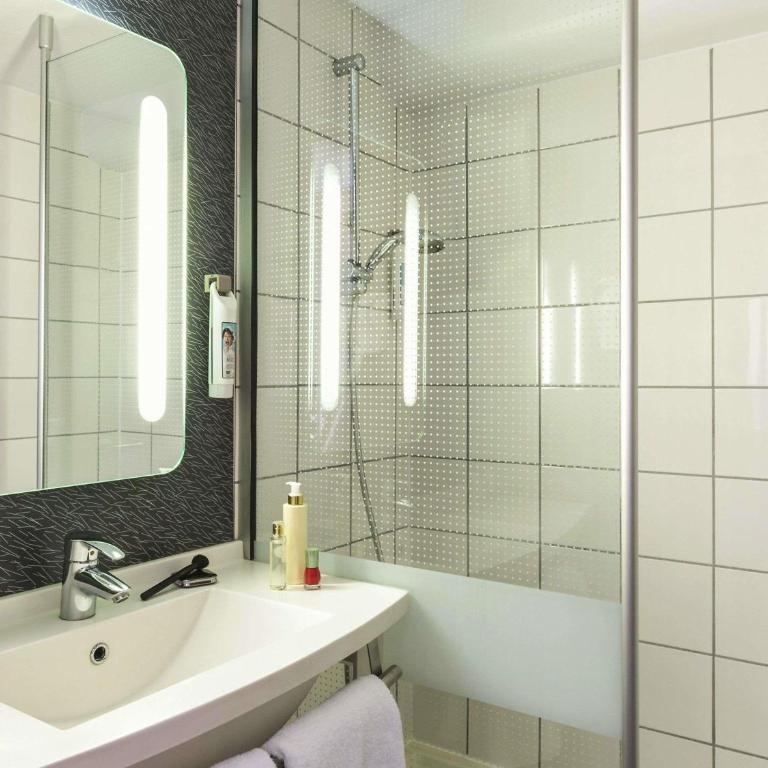 ibis Bordeaux Centre Meriadeck - Chambre Double Standard avec Canapé-Lit - 10