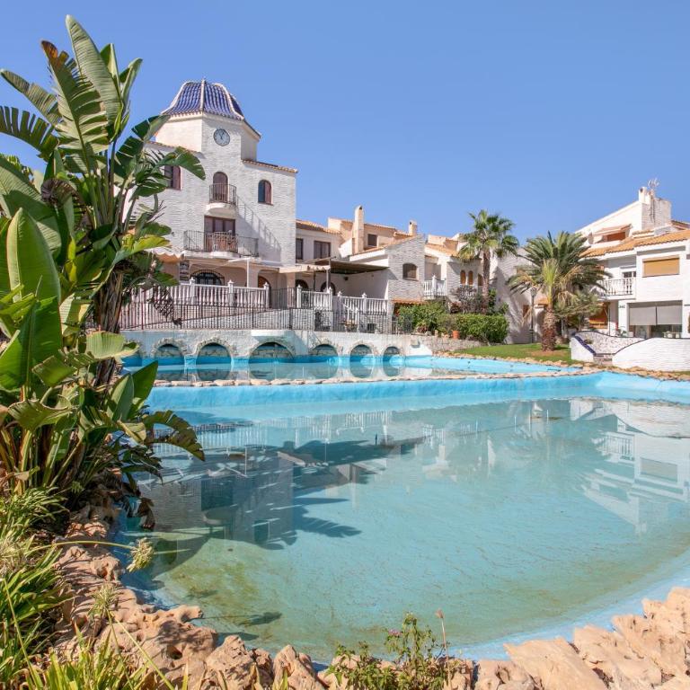 Sol, playa, piscinas y jardines - Casa de 2 dormitorios - 30