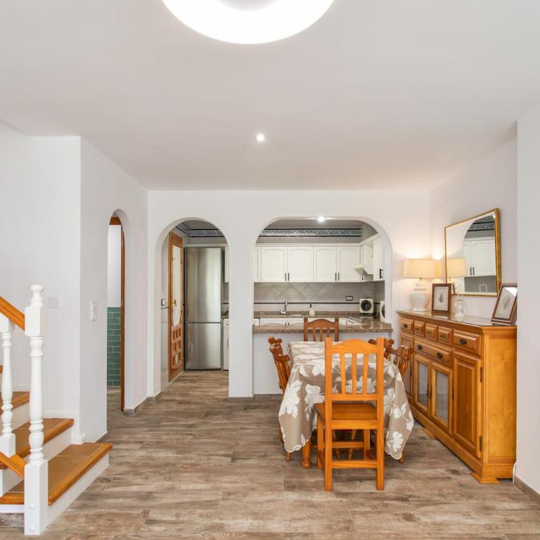 Sol, playa, piscinas y jardines - Casa de 2 dormitorios - 20