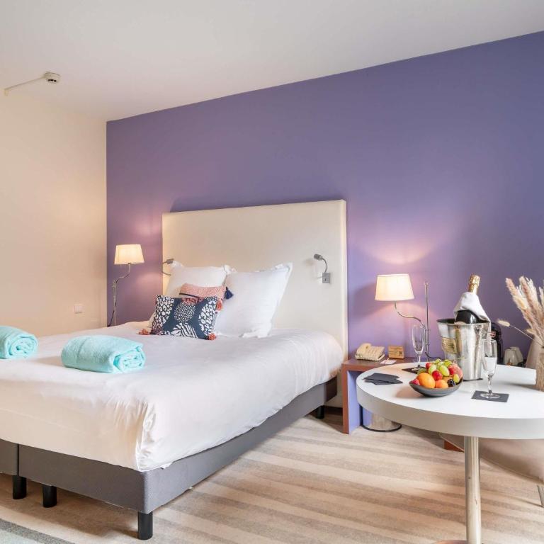 Mercure Antibes Sophia Antipolis - Standard Zimmer mit 1 Doppelbett und 1 Einzelbett - 2