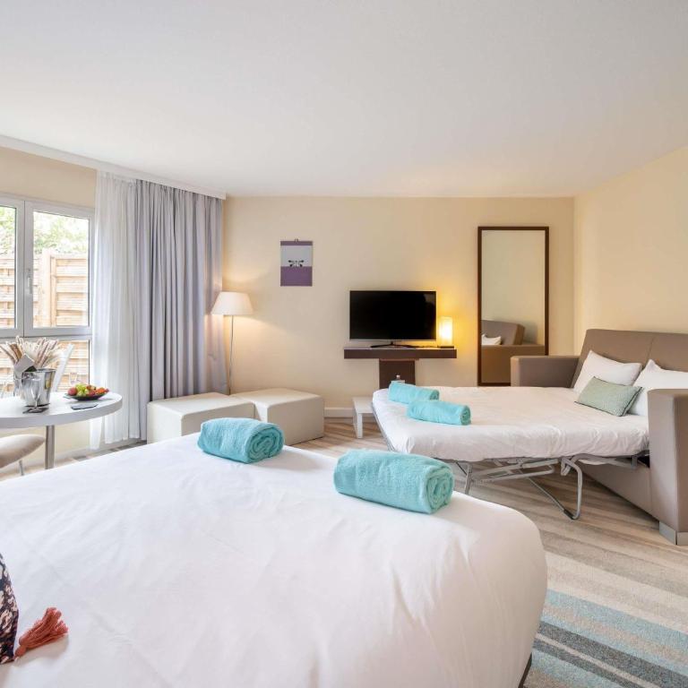 Mercure Antibes Sophia Antipolis - Junior Suite mit Doppelbett und Sofa - 6