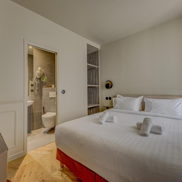 Hôtel Clémence - Habitación Familiar - 11