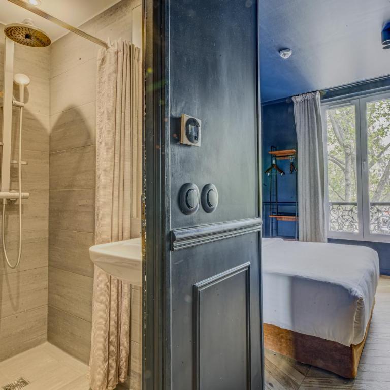 Hôtel Clémence - Habitación Doble con baño privado - 7