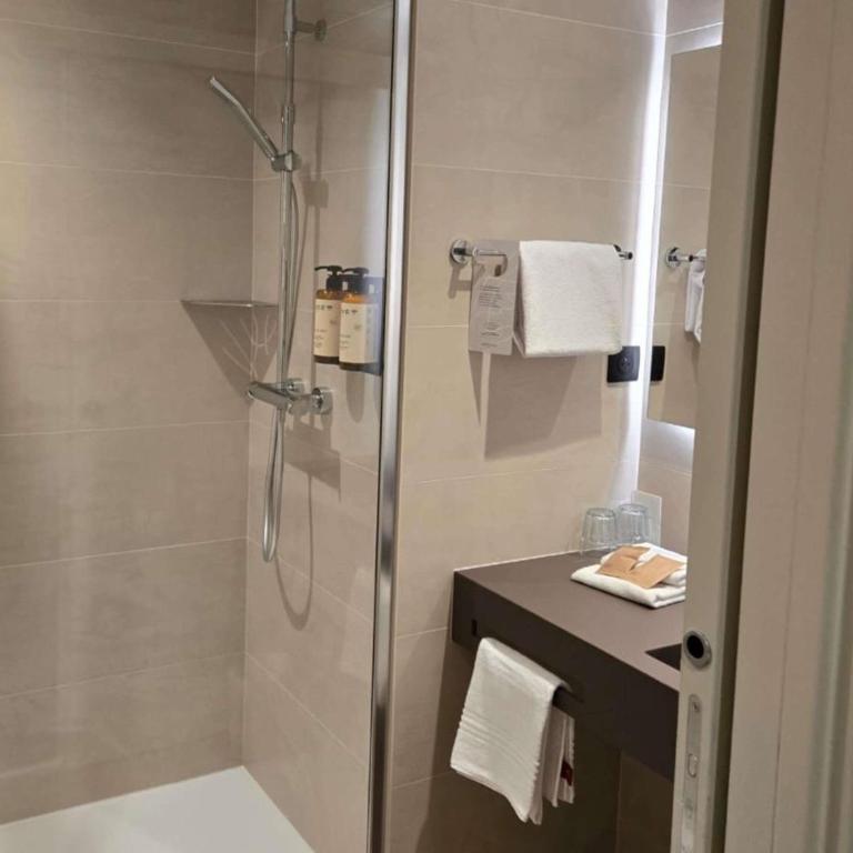 Mercure Rennes Centre Gare - Suite Lit King-Size - 8