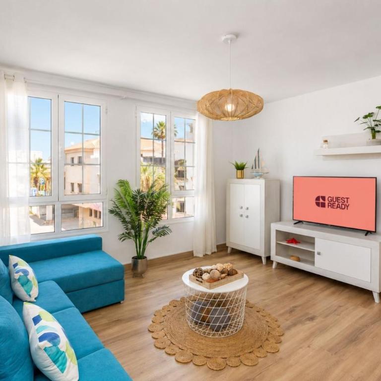 GuestReady - Stylish Retreat Steps from the Beach - Apartment - 9