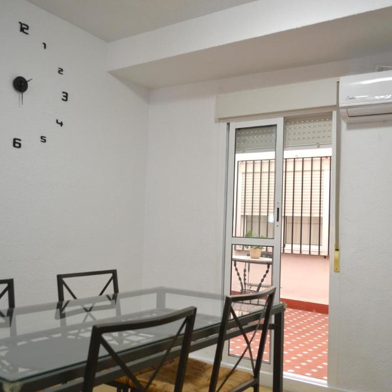 Sunshine Blanco Belmonte - Two-Bedroom Apartment - 11
