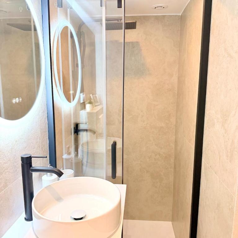 Belle Époque Duplex - Charm & Modernity AC & Wi-Fi - Appartement 1 Chambre - 10