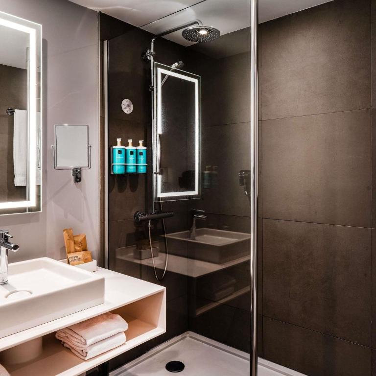 Novotel Madrid Feria and Airport - Chambre Lit Queen-Size Supérieure - Plaza Building - 10