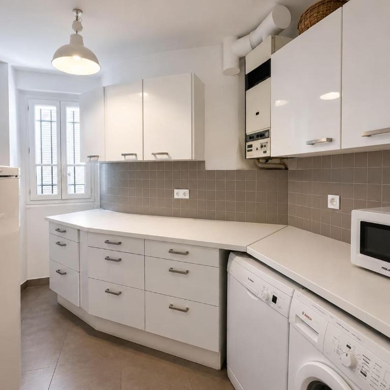 Appartement Parisien 2 Chambres - 6P - goncourt - Appartement - 15