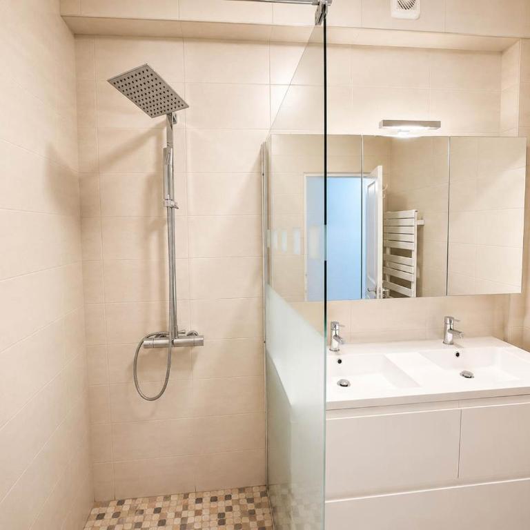Appartement Parisien 2 Chambres - 6P - goncourt - Appartement - 20