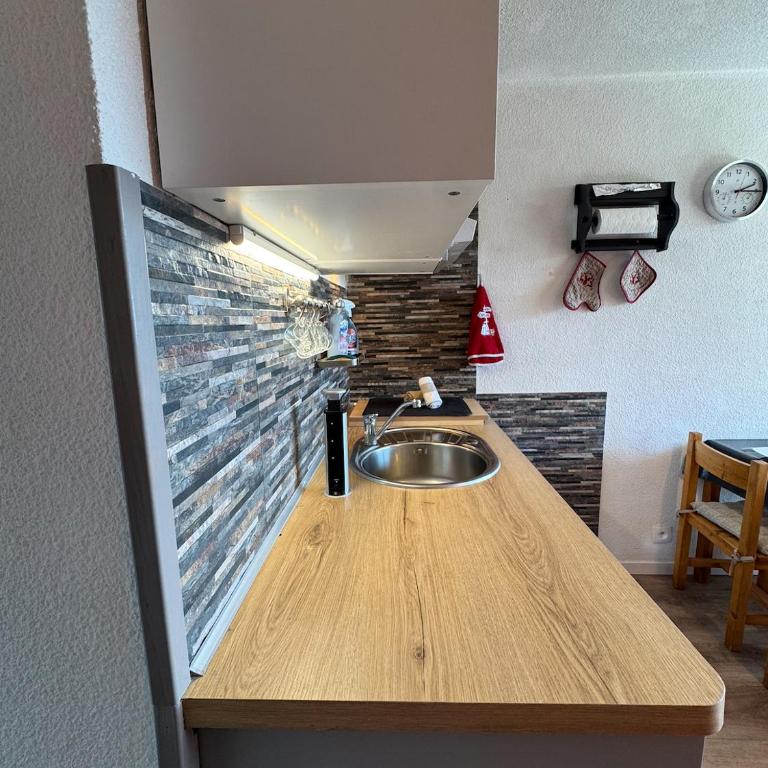 Studio Cabine à Huez - Studio-Apartment mit Balkon - 6