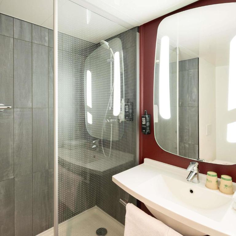 ibis Paris Gare de Lyon Ledru Rollin - Chambre Double Standard avec Canapé - 6